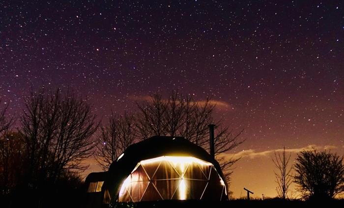 Glamping Nature Domes at Top of the Woods